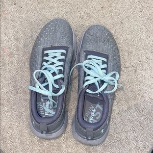 underarmour sneakers